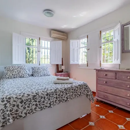 Casa de Férias Charming House With Private Pool And Garden Nerja