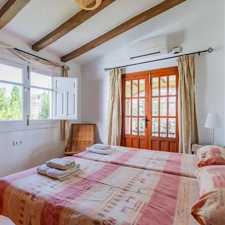 Holiday home Charming House With Private Pool And Garden