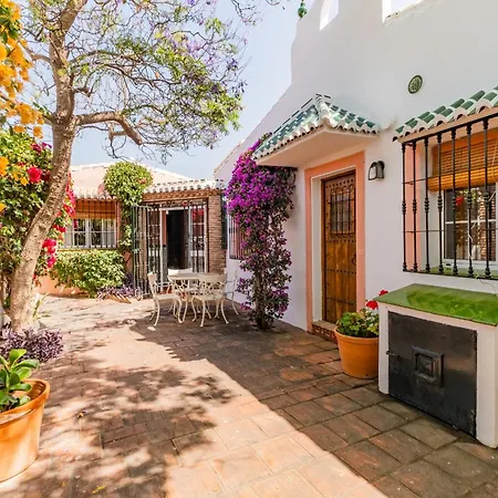 Casa de Férias Charming House With Private Pool And Garden Nerja