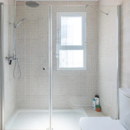 Charming House With Private Pool And Garden نيرخا